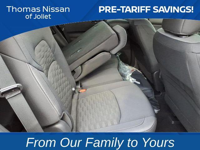 new 2025 Nissan Pathfinder car, priced at $35,372