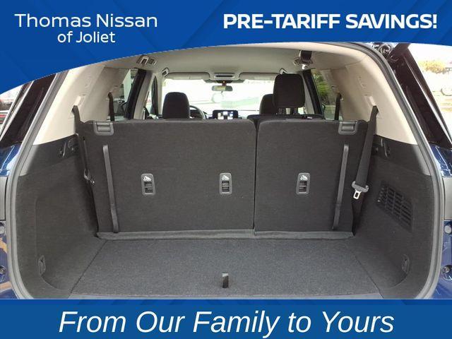 new 2025 Nissan Pathfinder car, priced at $35,372