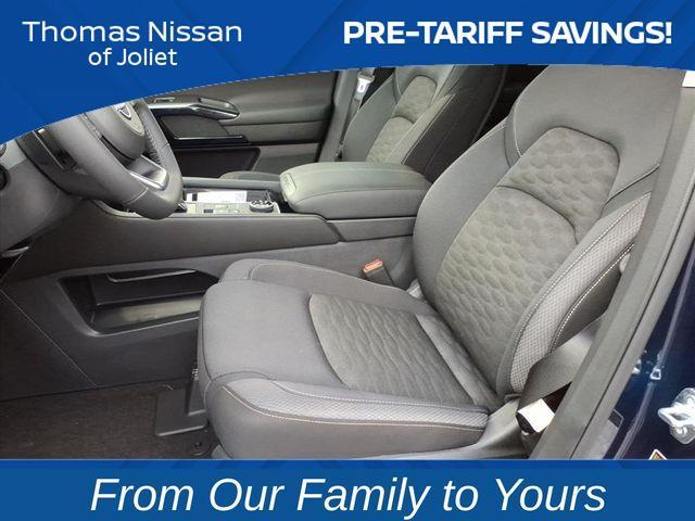 new 2025 Nissan Pathfinder car, priced at $35,372