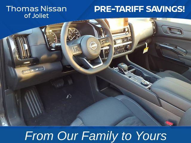 new 2025 Nissan Pathfinder car, priced at $35,372