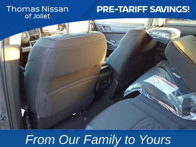 new 2025 Nissan Pathfinder car, priced at $35,372