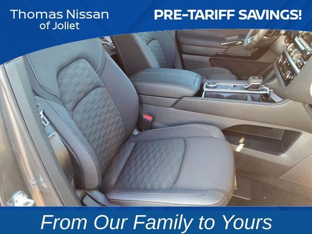 new 2025 Nissan Pathfinder car, priced at $35,372