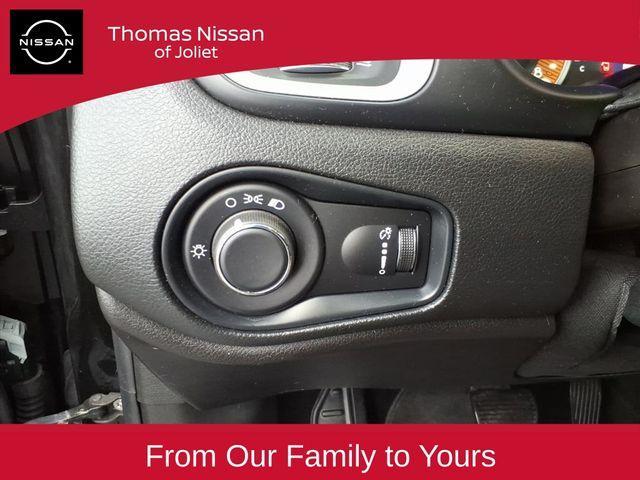 used 2021 Jeep Renegade car, priced at $12,900