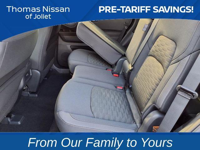 new 2025 Nissan Pathfinder car, priced at $35,258