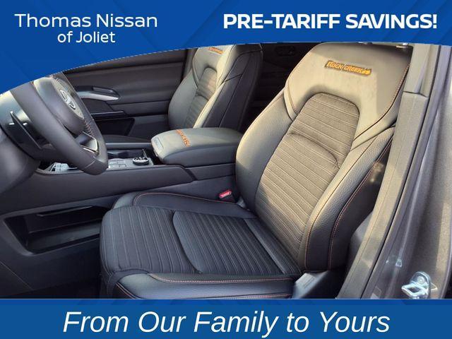 new 2025 Nissan Pathfinder car, priced at $37,978