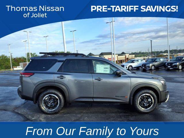 new 2025 Nissan Pathfinder car, priced at $37,978