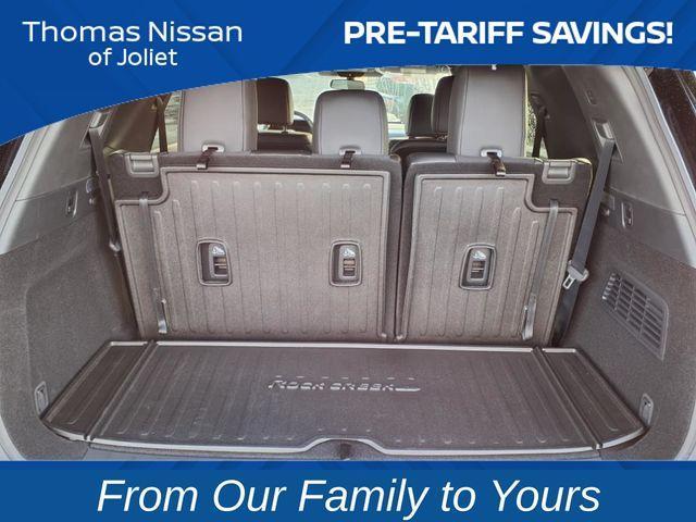 new 2025 Nissan Pathfinder car, priced at $37,978