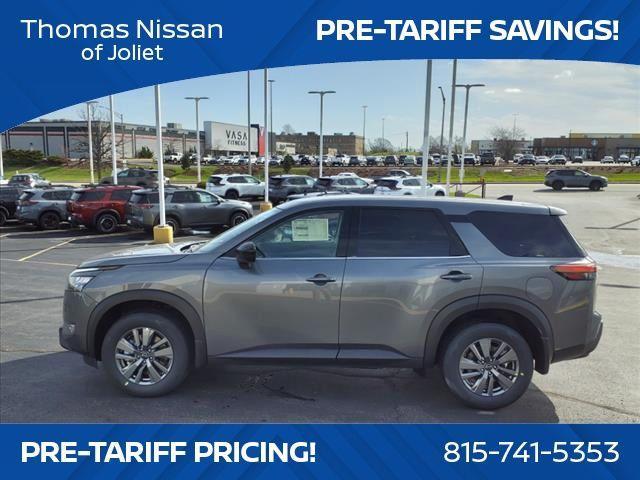 new 2025 Nissan Pathfinder car, priced at $38,384