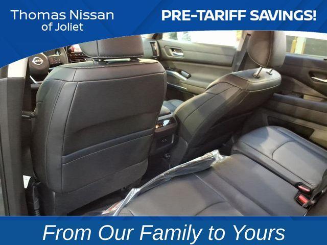 new 2025 Nissan Pathfinder car, priced at $37,930