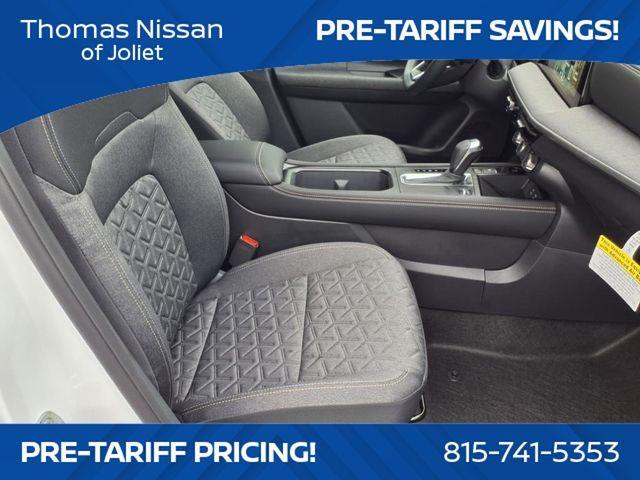 new 2025 Nissan Kicks car, priced at $25,921