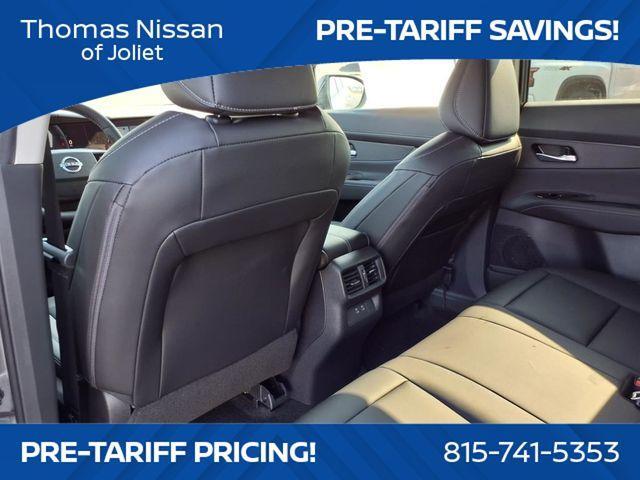 new 2025 Nissan Murano car, priced at $40,933