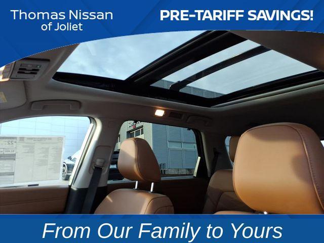 new 2025 Nissan Pathfinder car, priced at $45,812