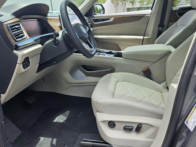 new 2025 Volkswagen Atlas car, priced at $45,405