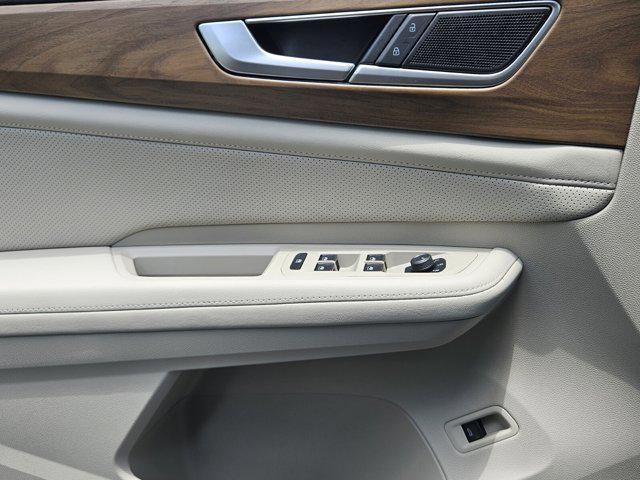 new 2025 Volkswagen Atlas car, priced at $45,405