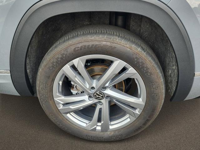 used 2024 Volkswagen Atlas Cross Sport car, priced at $39,098