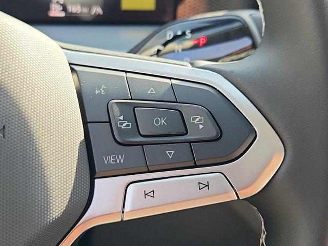 new 2025 Volkswagen Tiguan car, priced at $35,332