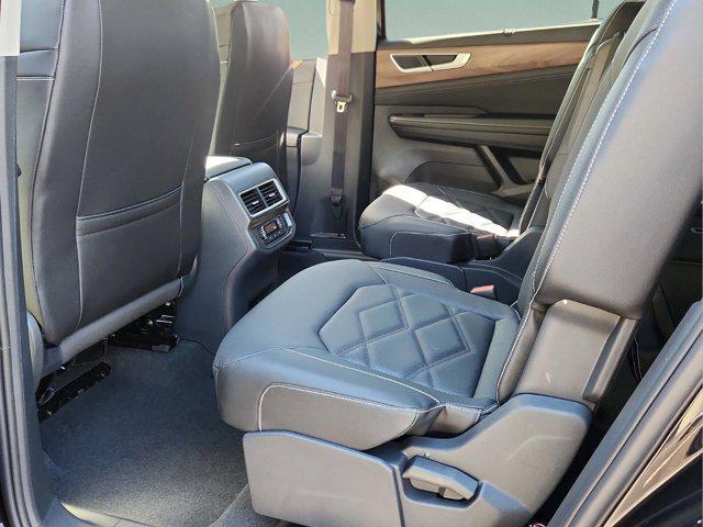 new 2026 Volkswagen Atlas car, priced at $47,412