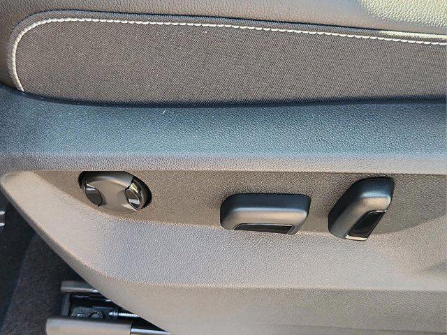 new 2026 Volkswagen Atlas car, priced at $47,412