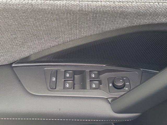 new 2025 Volkswagen Tiguan car, priced at $31,511
