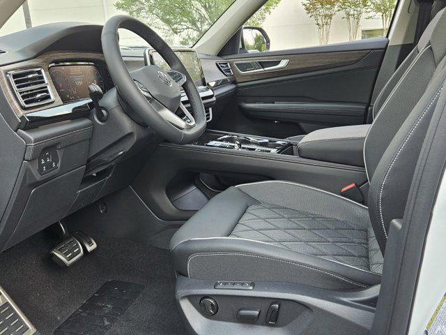 new 2025 Volkswagen Atlas car, priced at $55,815