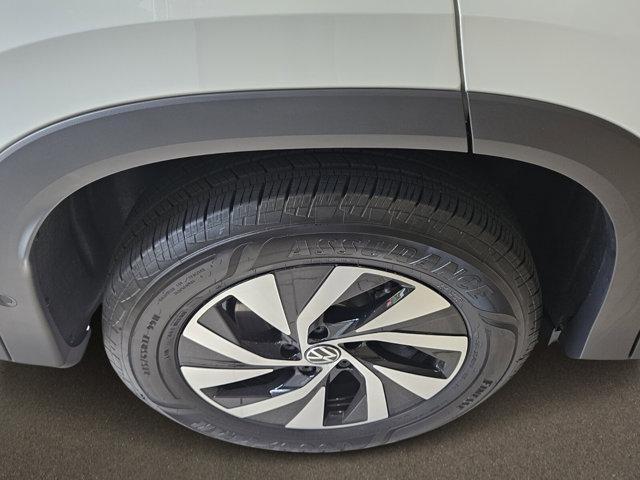 new 2025 Volkswagen Tiguan car, priced at $33,011
