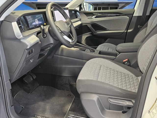 new 2025 Volkswagen Tiguan car, priced at $33,011