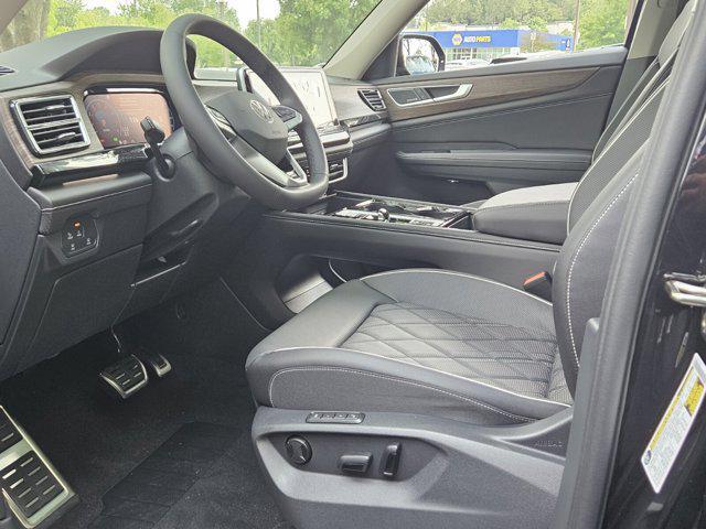 new 2025 Volkswagen Atlas car, priced at $54,193
