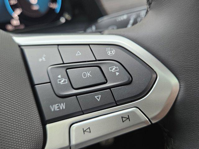 new 2025 Volkswagen Atlas car, priced at $54,193