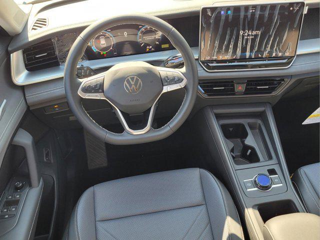 new 2025 Volkswagen Tiguan car, priced at $35,587