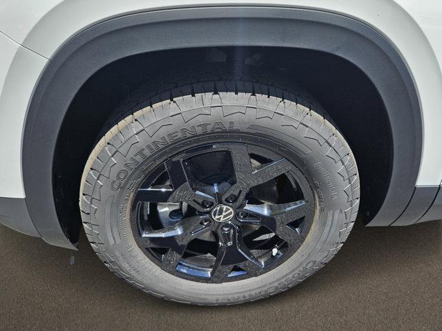 new 2025 Volkswagen Atlas car, priced at $48,442