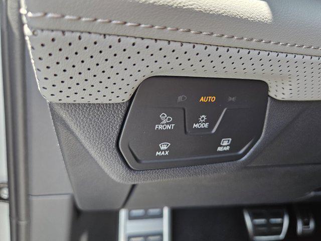 new 2025 Volkswagen Atlas car, priced at $48,442