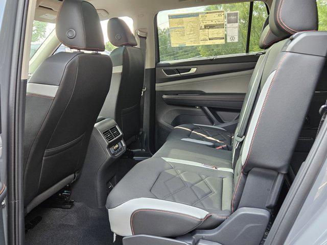 new 2025 Volkswagen Atlas car, priced at $48,281