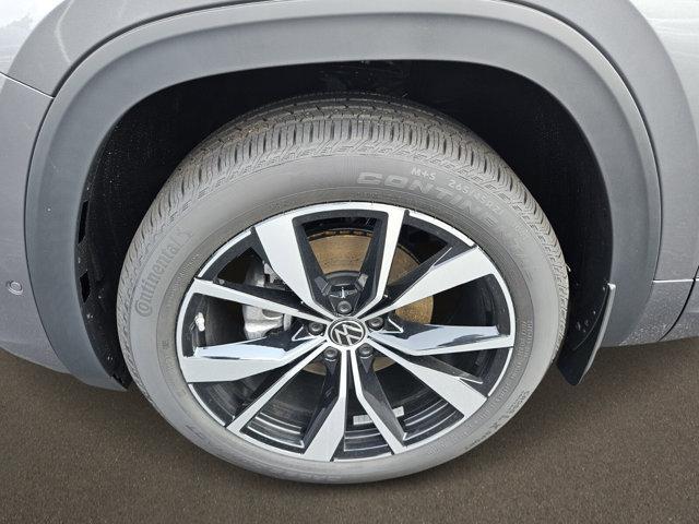 new 2025 Volkswagen Atlas car, priced at $55,378