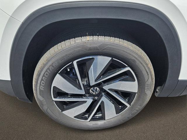 used 2024 Volkswagen Atlas car, priced at $35,802