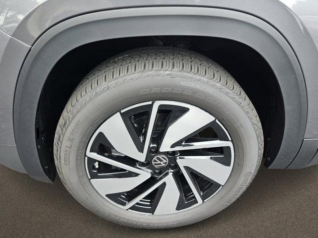 new 2025 Volkswagen Atlas car, priced at $44,908