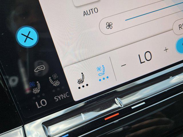 new 2025 Volkswagen Atlas car, priced at $44,908