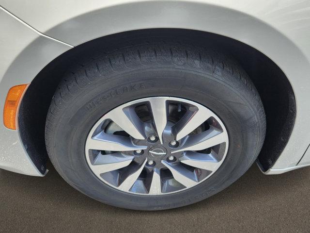 used 2021 Chrysler Pacifica car, priced at $18,935