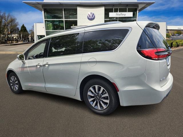 used 2021 Chrysler Pacifica car, priced at $18,935