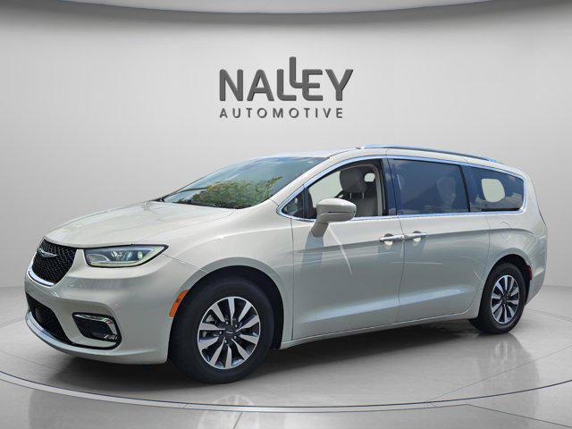 used 2021 Chrysler Pacifica car, priced at $17,990