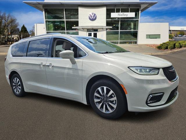 used 2021 Chrysler Pacifica car, priced at $18,935