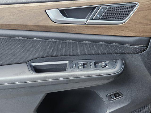 new 2025 Volkswagen Atlas car, priced at $46,018