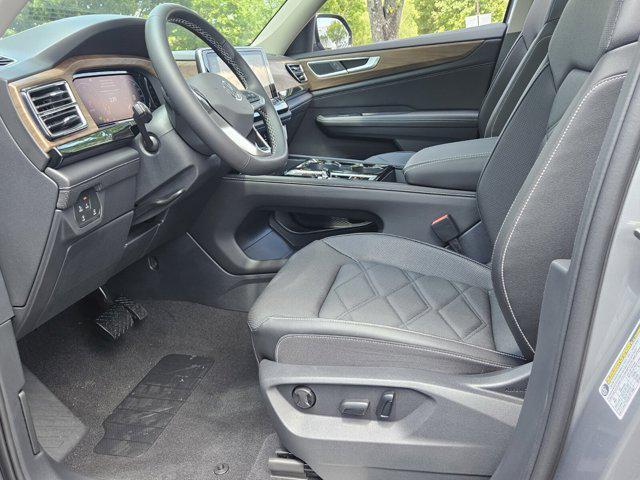 new 2025 Volkswagen Atlas car, priced at $46,018