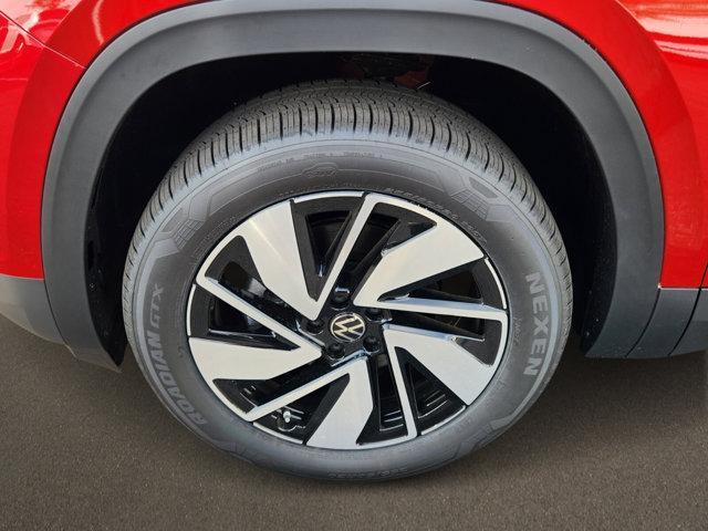 new 2025 Volkswagen Atlas car, priced at $44,875