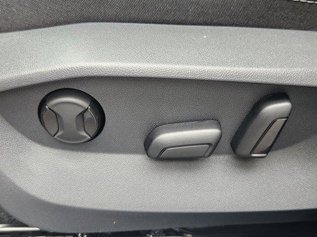 new 2025 Volkswagen Taos car, priced at $32,094