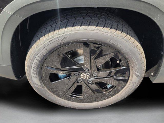 new 2025 Volkswagen Taos car, priced at $31,167