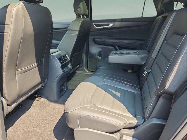 new 2026 Volkswagen Atlas Cross Sport car, priced at $52,064