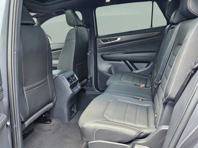 new 2025 Volkswagen Atlas Cross Sport car, priced at $50,407