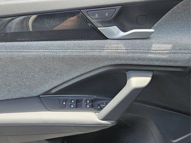 new 2025 Volkswagen Tiguan car, priced at $31,684
