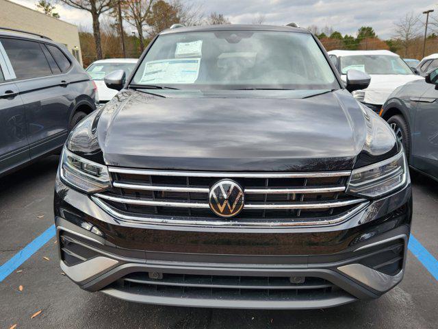 new 2024 Volkswagen Tiguan car, priced at $33,560