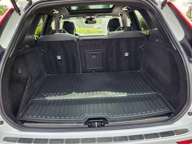 used 2022 Volvo XC60 Recharge Plug-In Hybrid car, priced at $39,591